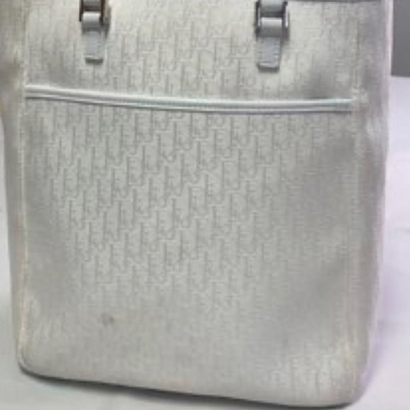 Christian Dior - Picture 1 of 12
